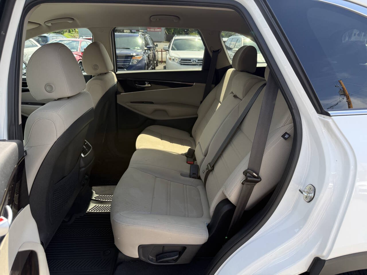 Used 2020 Kia Sorento S AWD/4WD image 7