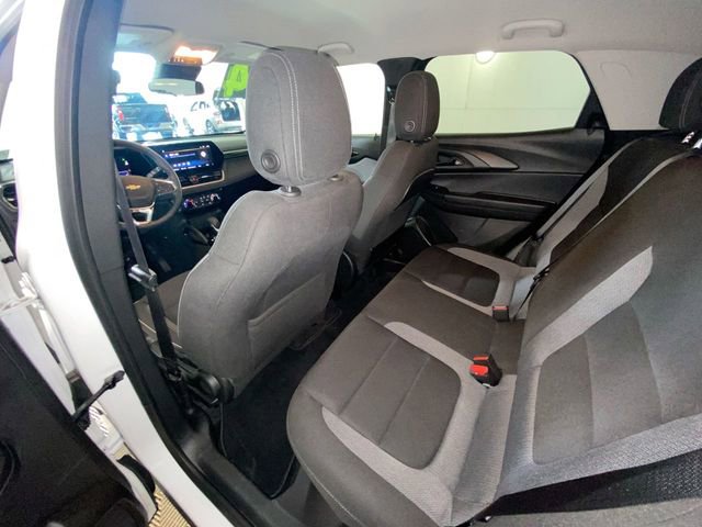 Used 2024 Chevrolet TrailBlazer LT w/ LT Cold Weather Package FWD image 29