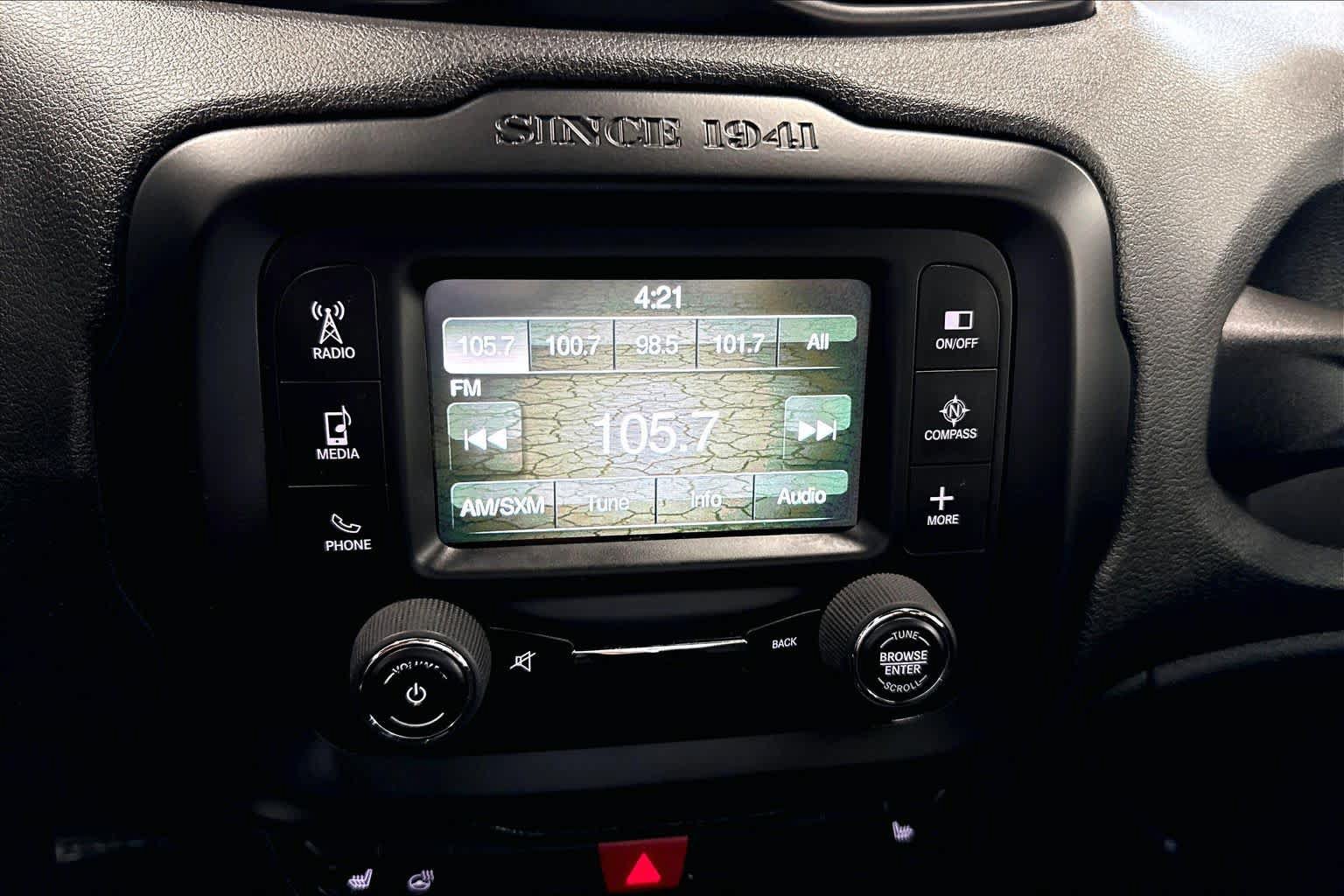 Used 2015 Jeep Renegade Latitude w/ Cold Weather Group II AWD/4WD image 26
