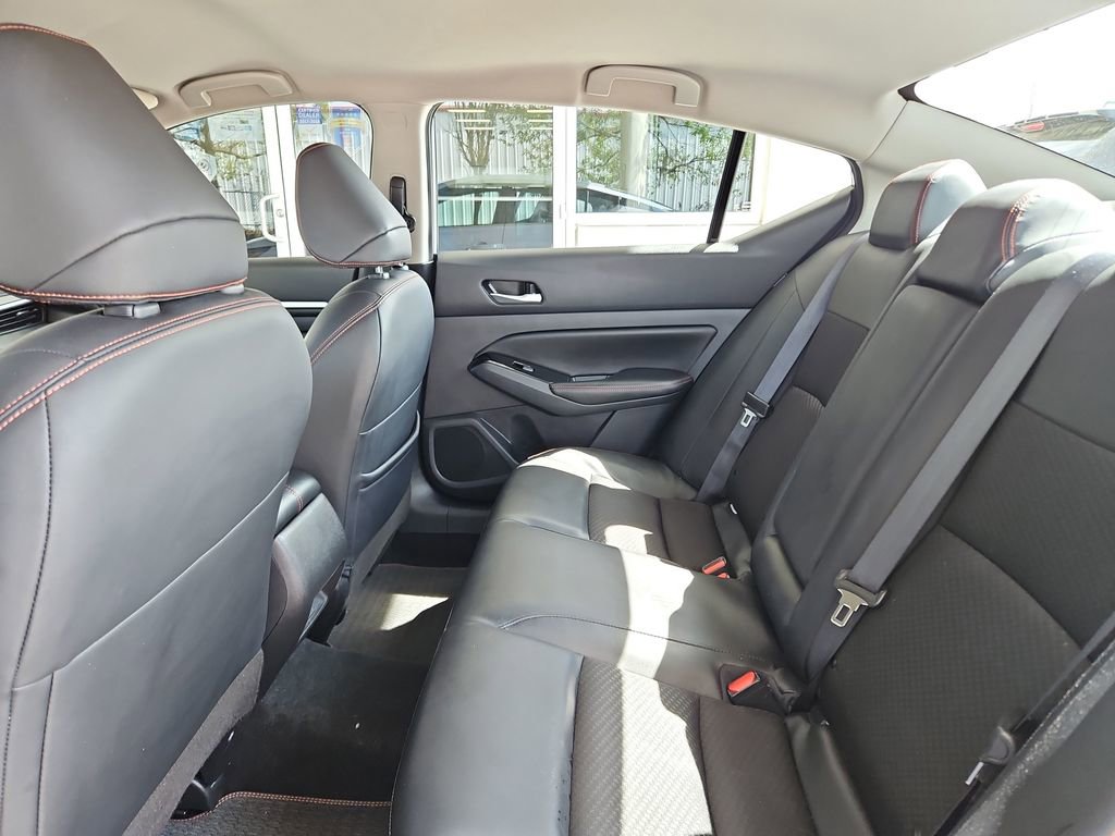 Used 2024 Nissan Altima 2.5 SR image 25