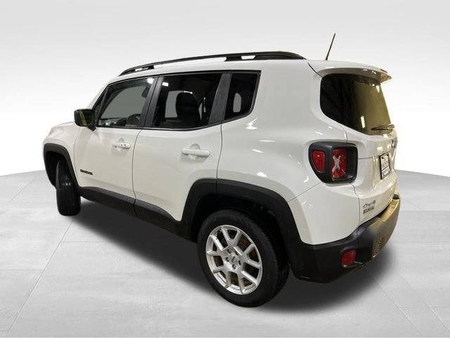Used 2022 Jeep Renegade Latitude w/ Convenience Group AWD/4WD image 5