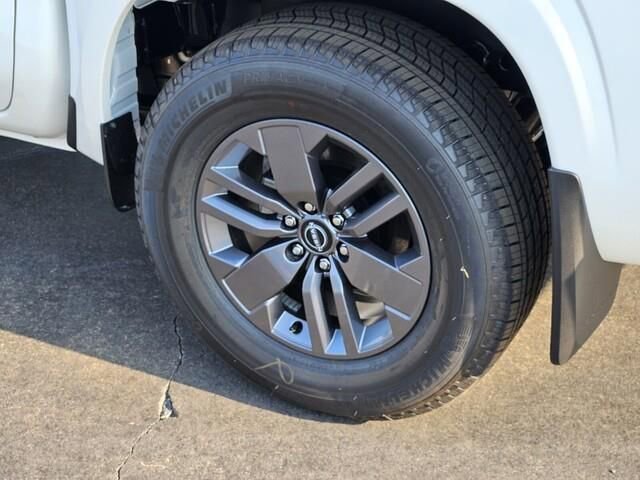 New 2025 Nissan Frontier SV w/ SV Convenience Package image 6