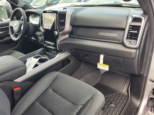 New 2026 RAM 1500 4x4 Crew Cab image 19