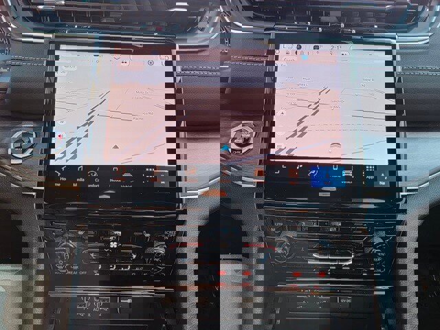 New 2025 Jeep Grand Cherokee Limited image 16