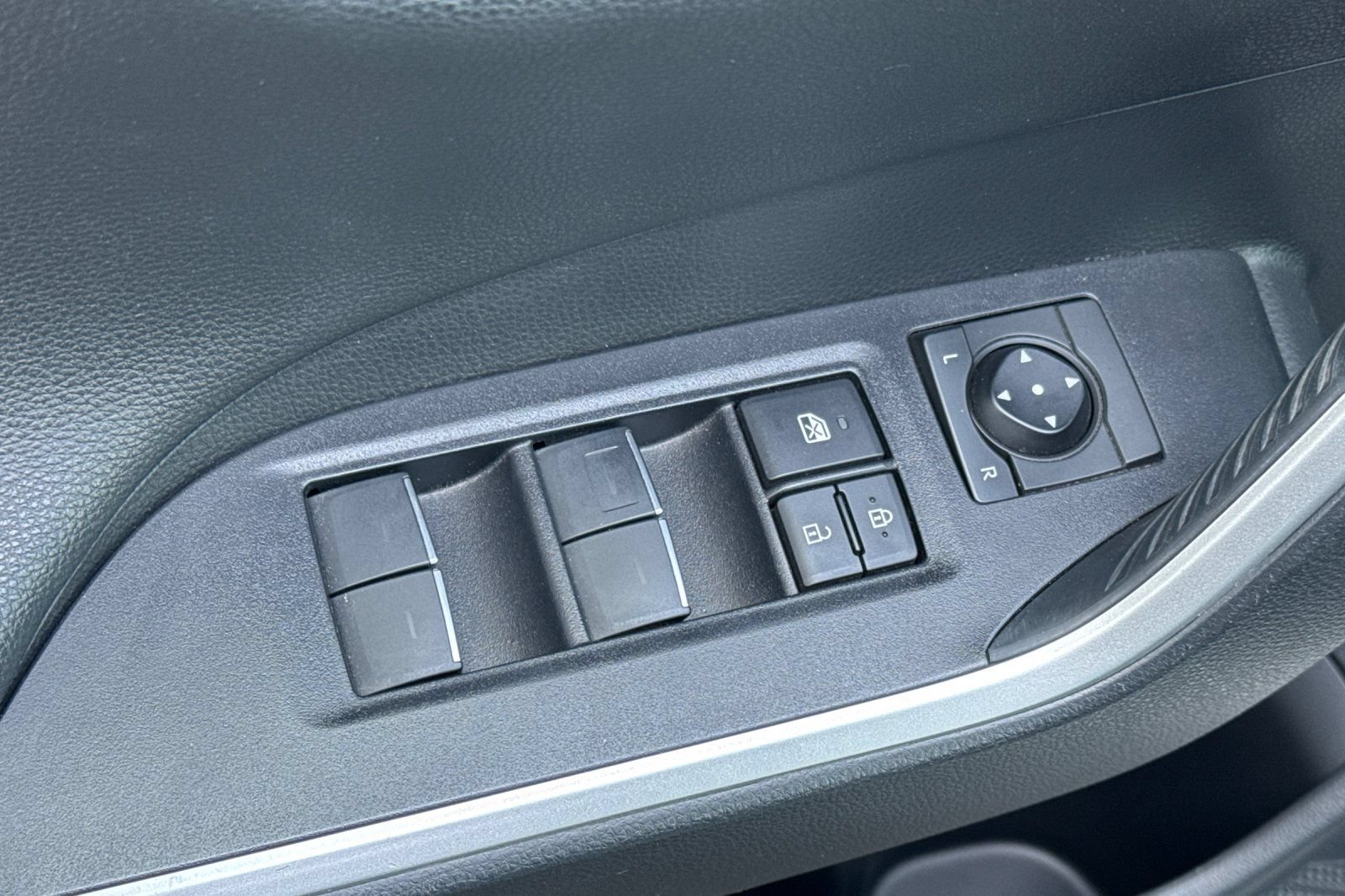 Certified 2023 Toyota RAV4 XSE AWD/4WD image 15