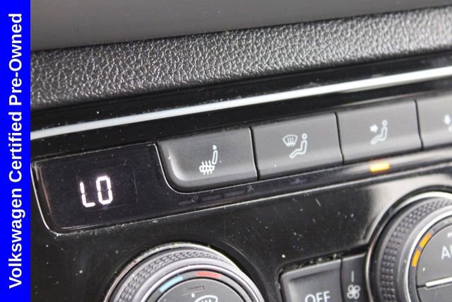 Used 2022 Volkswagen Atlas Cross Sport SEL R-Line image 43