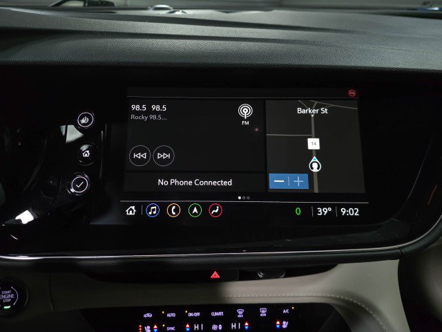 Used 2023 Buick Envision Avenir image 27