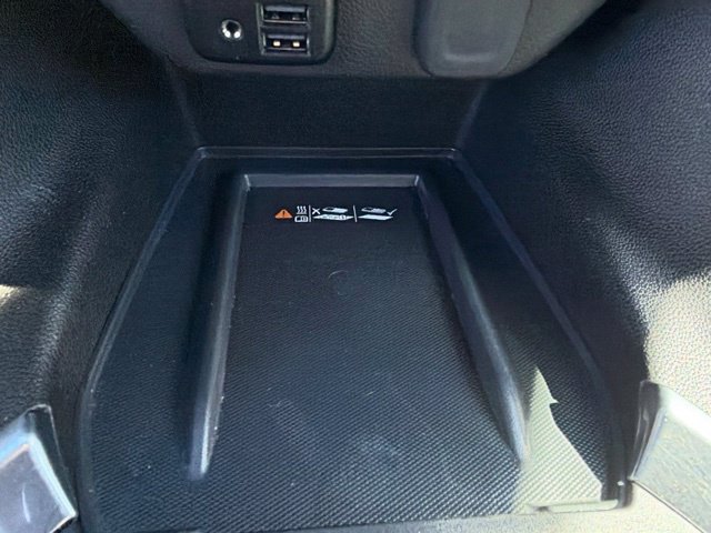 Used 2023 Chevrolet Traverse Premier FWD image 22