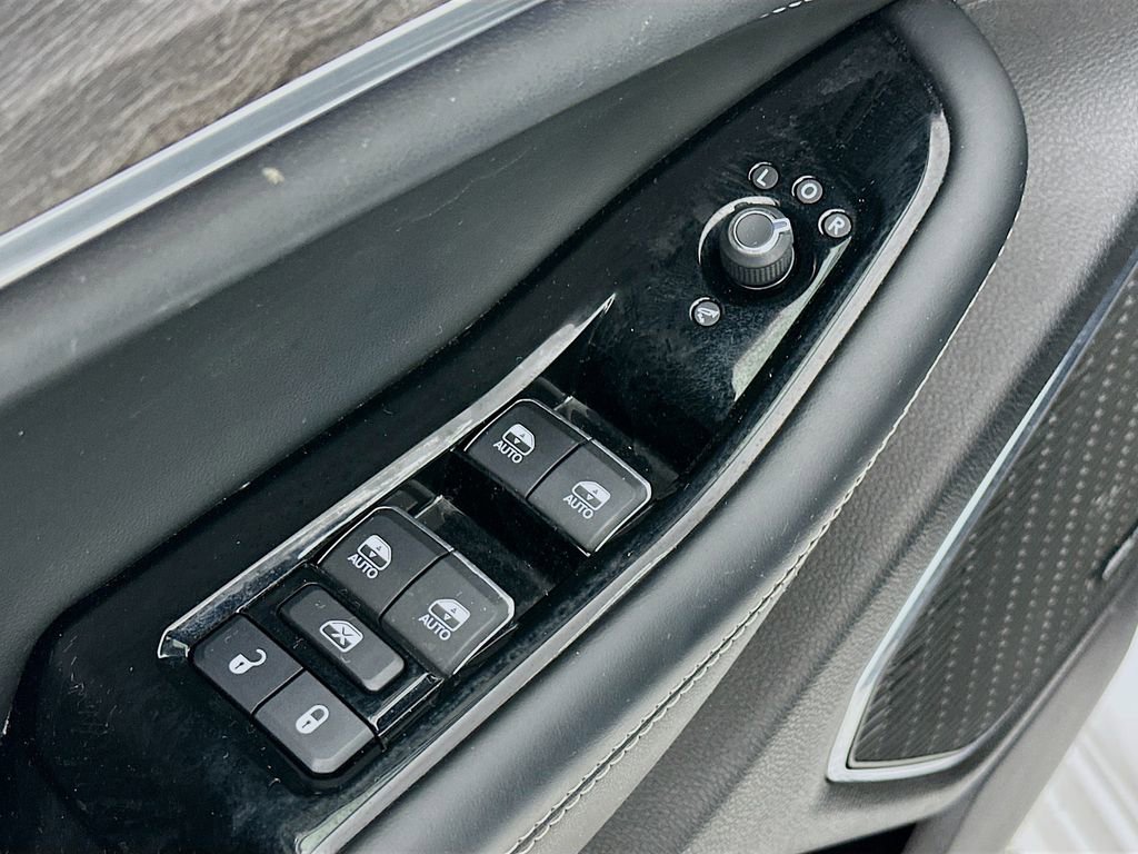 Certified 2024 Jeep Grand Cherokee Overland image 27