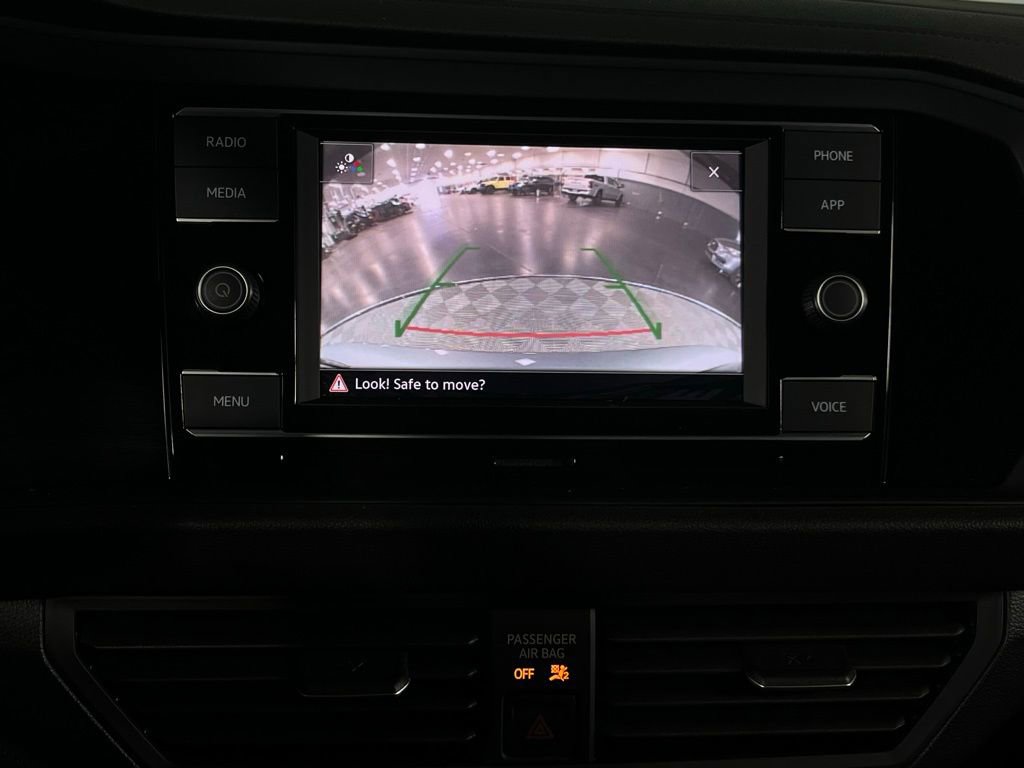 Used 2024 Volkswagen Jetta Sport image 16