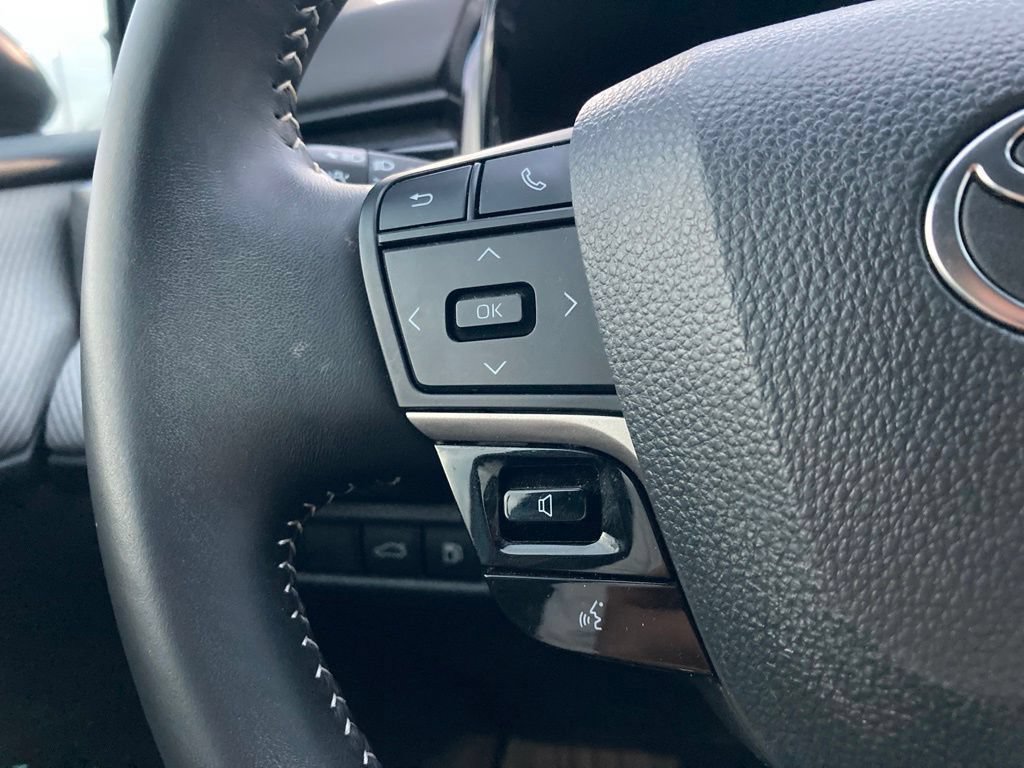 Certified 2025 Toyota Camry SE w/ Convenience Package FWD image 13