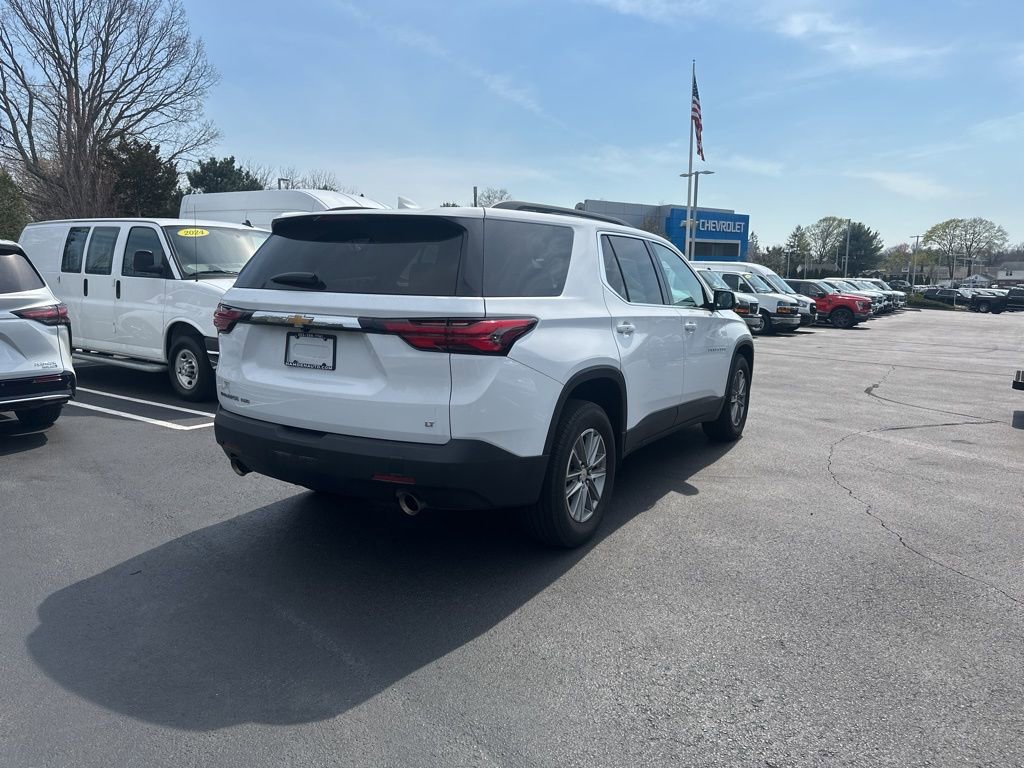 Used 2023 Chevrolet Traverse LT AWD/4WD image 6