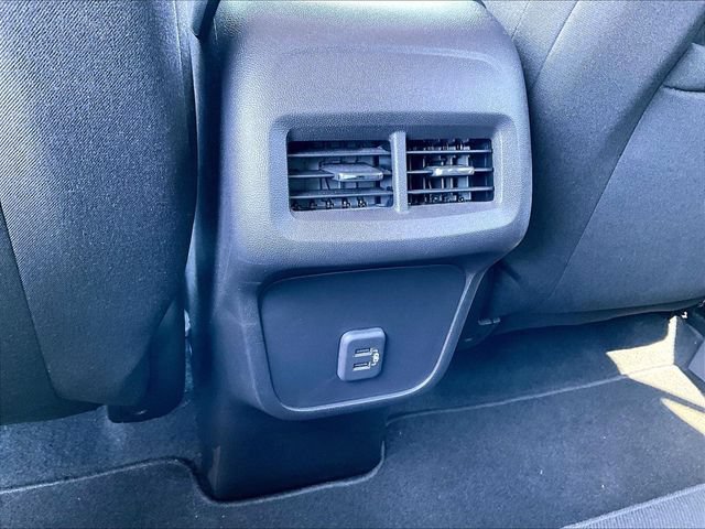 Used 2024 Chevrolet Equinox LT FWD image 28