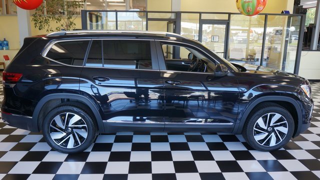 Certified 2025 Volkswagen Atlas SEL image 8