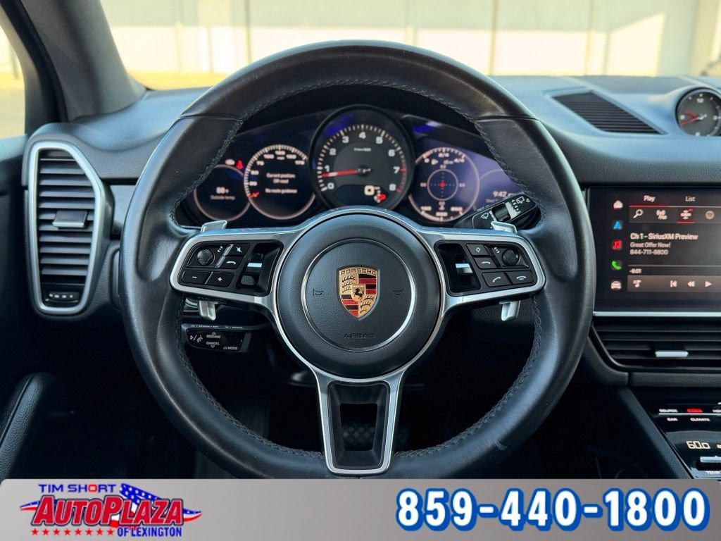 Used 2023 Porsche Cayenne w/ Premium Package AWD/4WD image 20