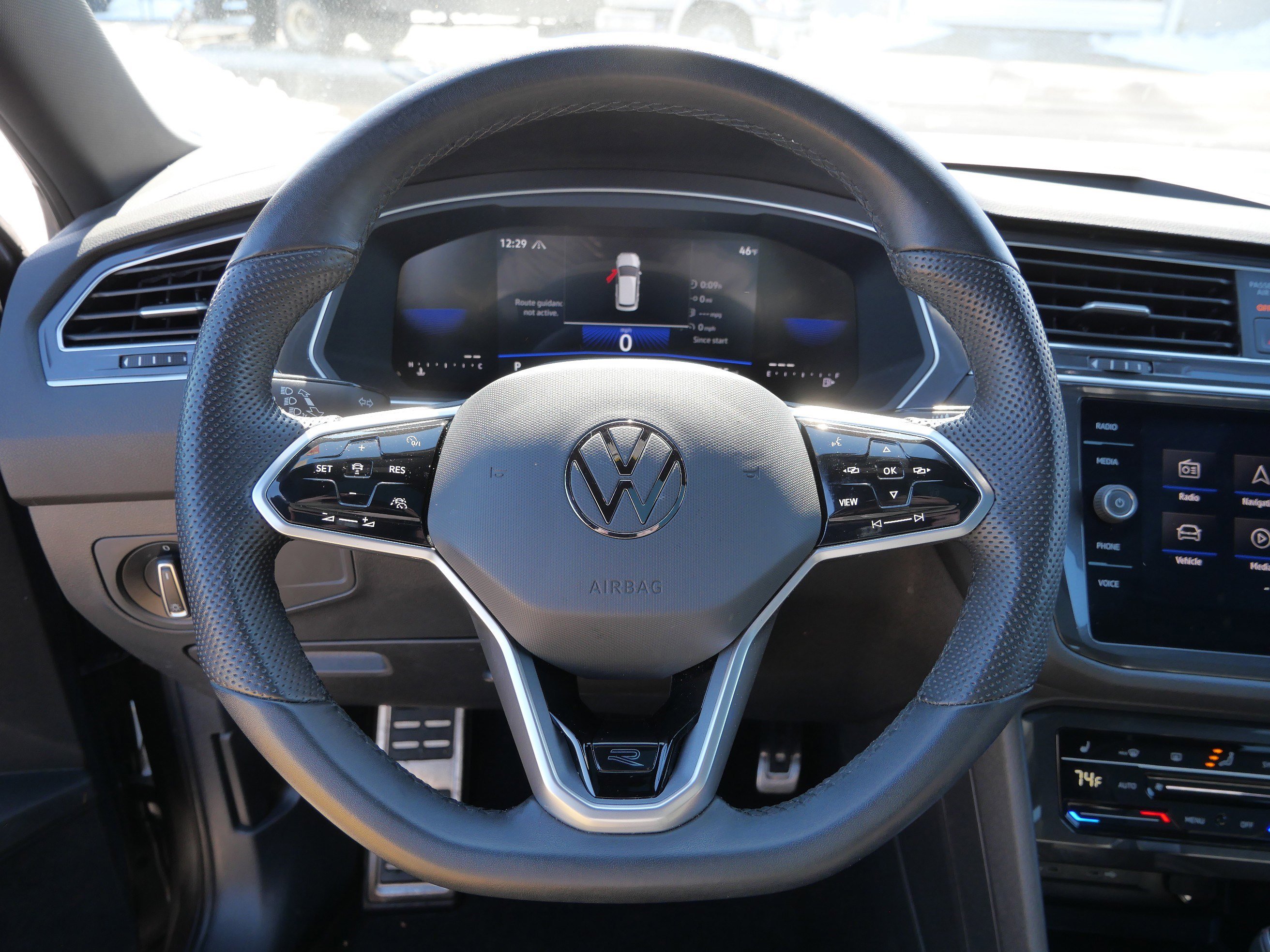 Certified 2023 Volkswagen Tiguan SE R-Line image 27