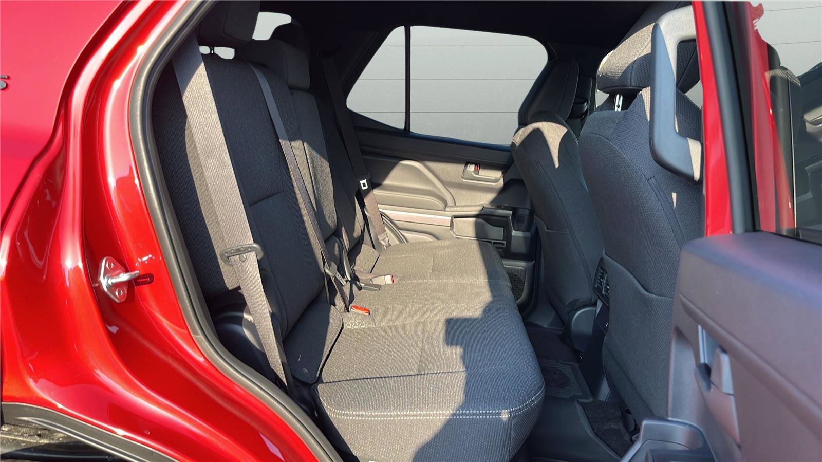 Used 2025 Toyota 4Runner SR5 image 15