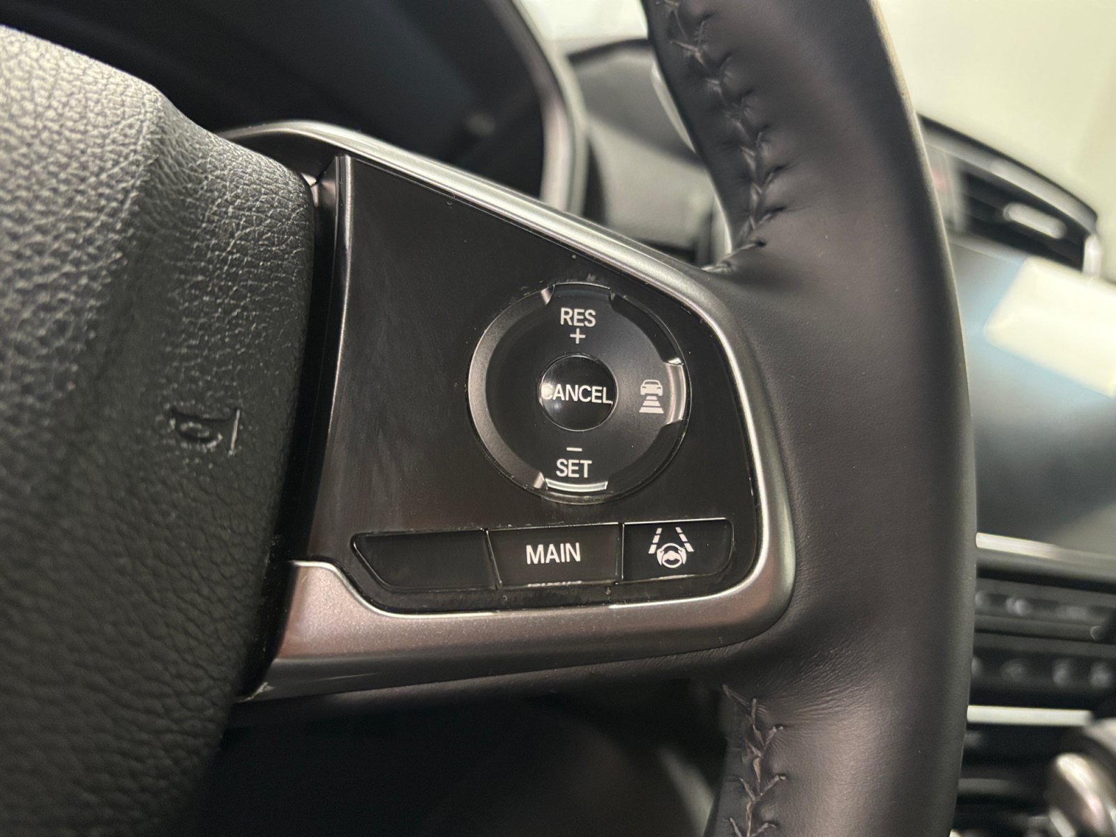 Used 2017 Honda CR-V Touring image 34