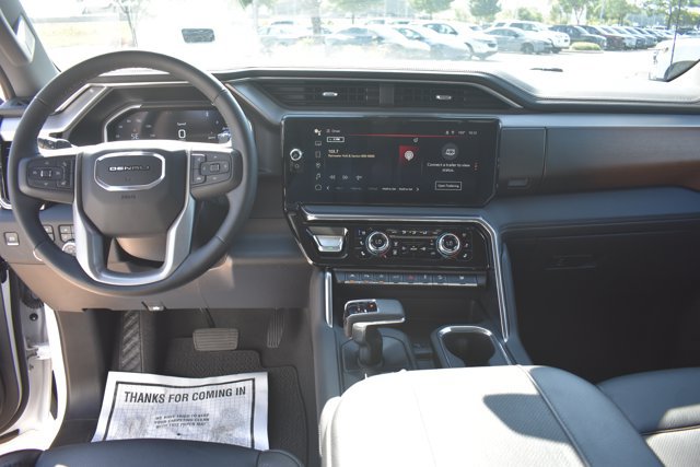 Used 2023 GMC Sierra 1500 Denali AWD/4WD image 18