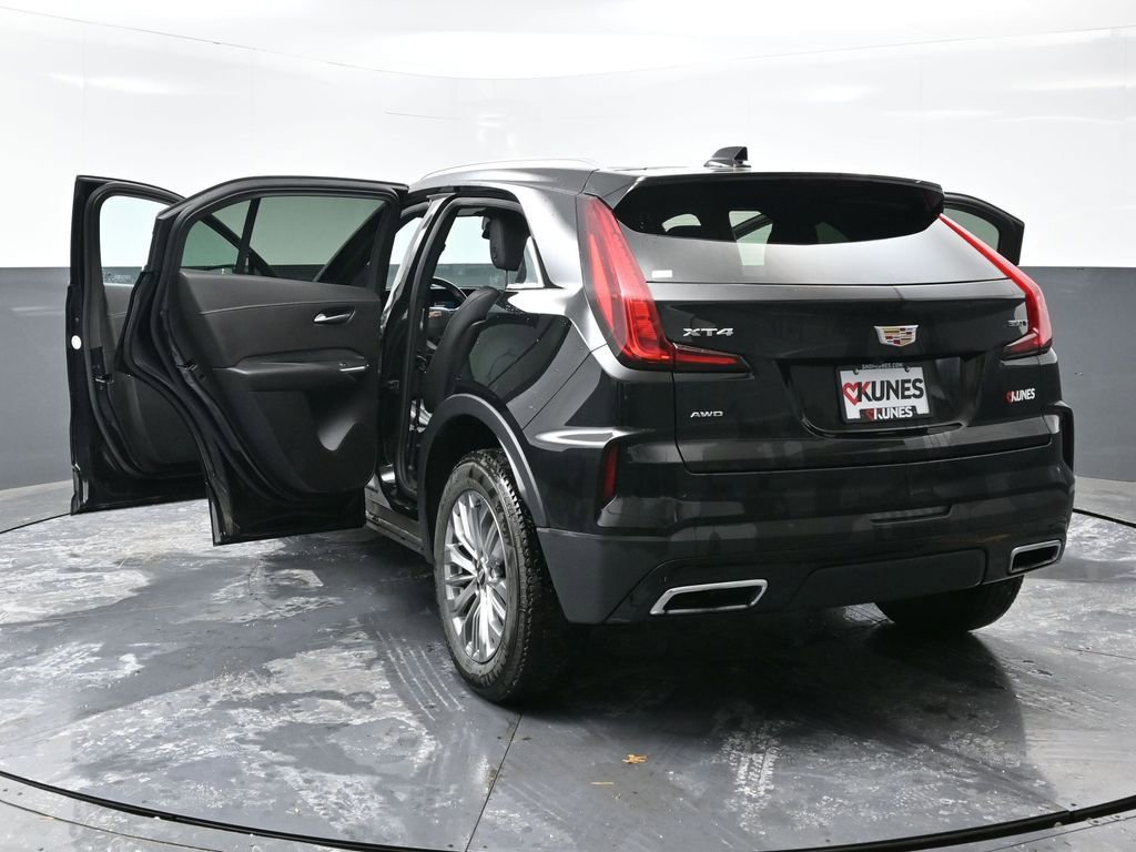 Used 2025 Cadillac XT4 Premium Luxury image 63