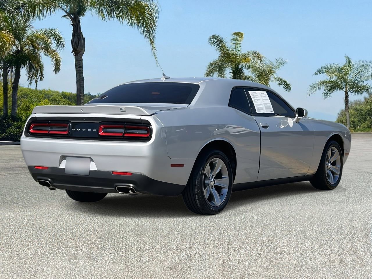 Used 2019 Dodge Challenger SXT image 5