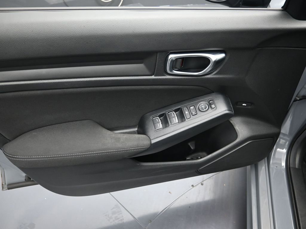 Used 2025 Honda Civic Sport image 10