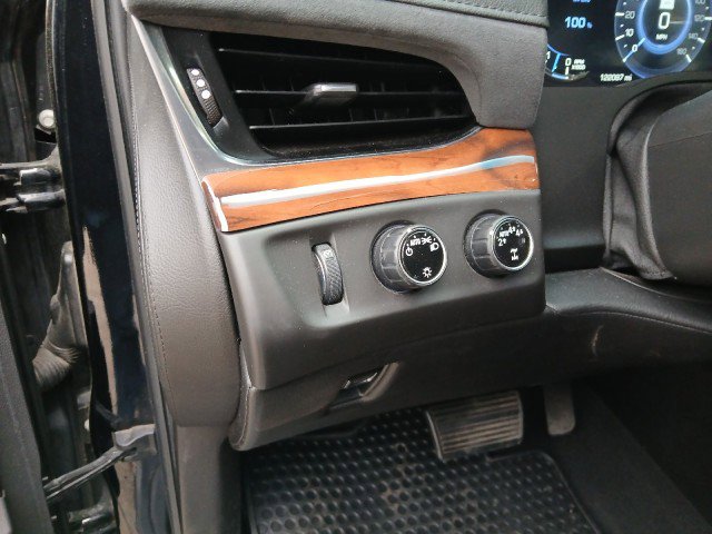 Used 2017 Cadillac Escalade Premium Luxury AWD/4WD image 9