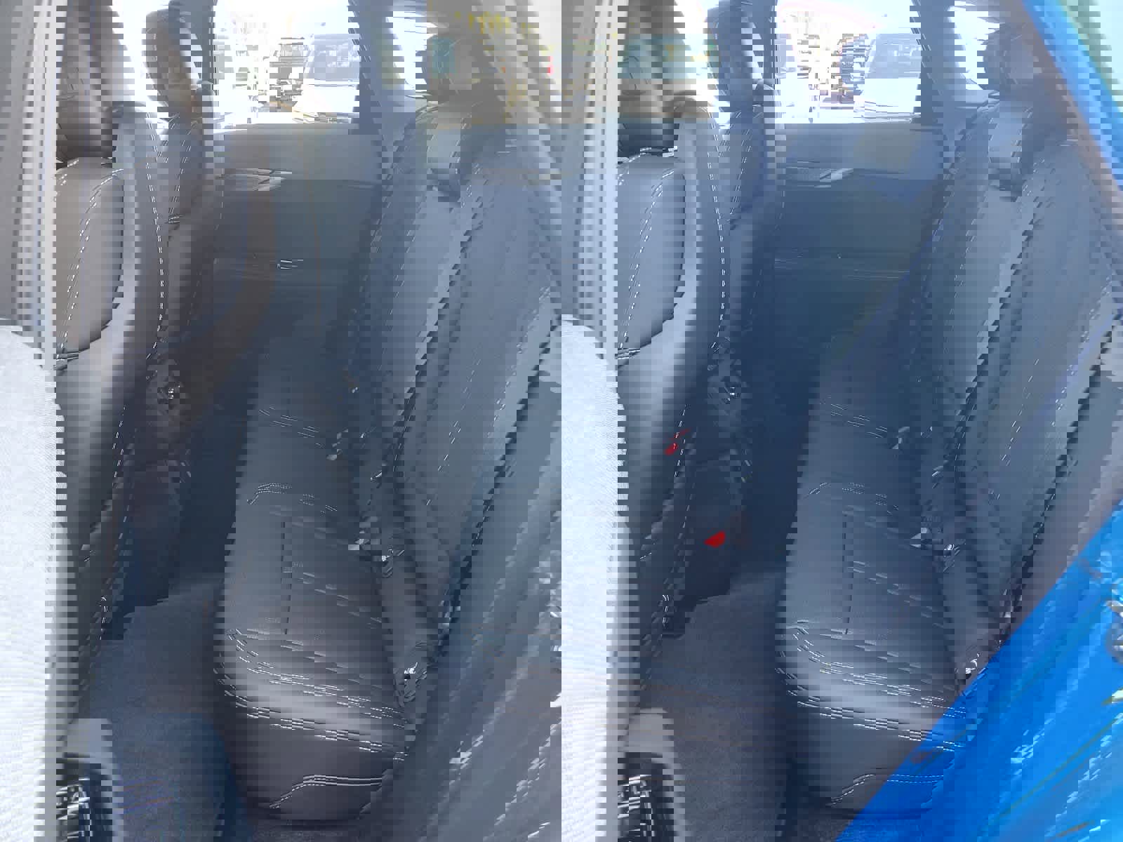 New 2025 Cadillac Optiq Luxury 2 image 13