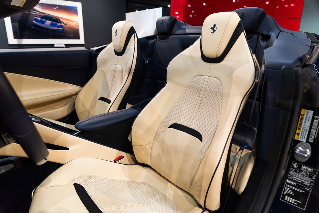 Certified 2024 Ferrari Roma Spider RWD image 4