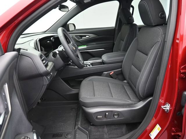 New 2026 Chevrolet Traverse LT w/ LPO, Floor Liner Package FWD image 36