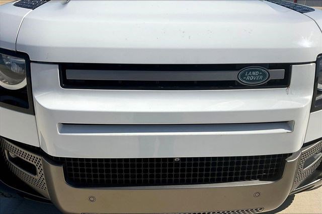 Used 2022 Land Rover Defender 90 X-Dynamic S image 33