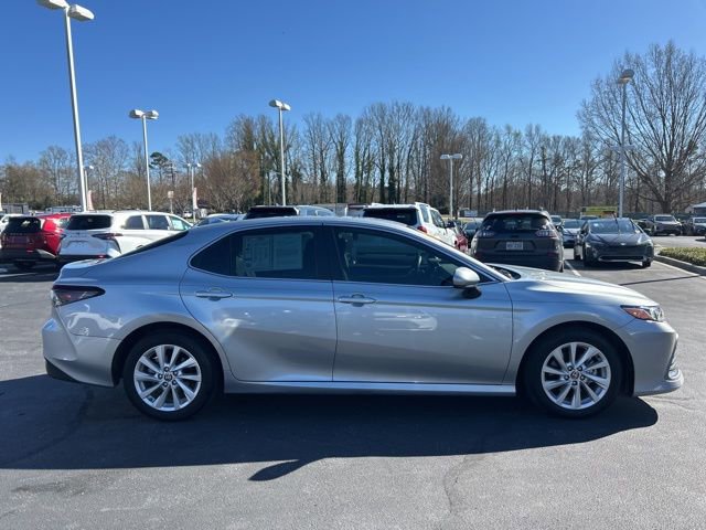 Used 2024 Toyota Camry LE image 4