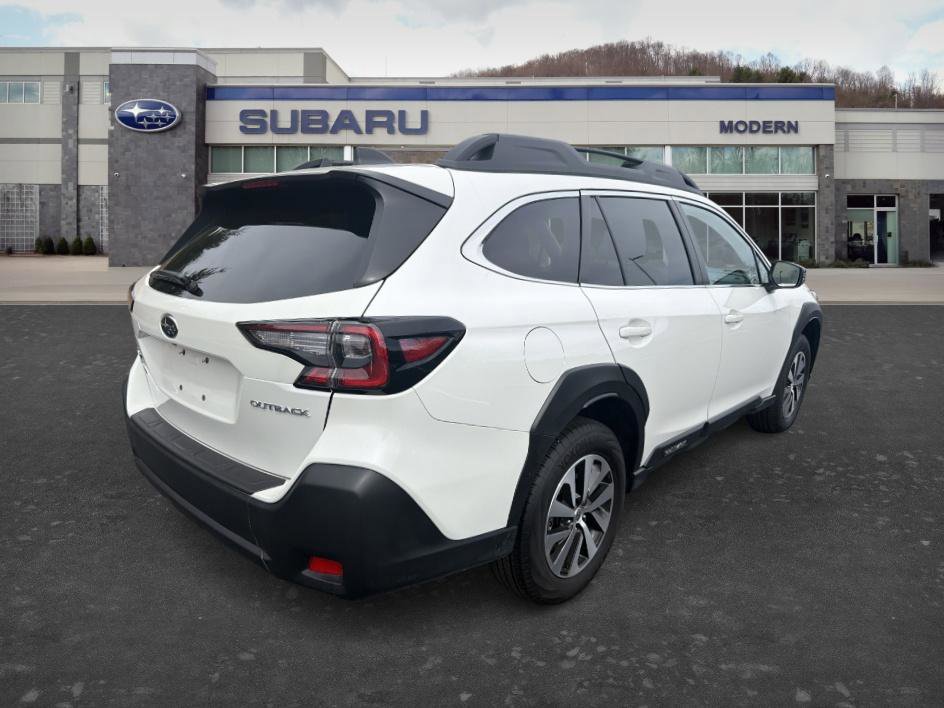 Used 2025 Subaru Outback Premium w/ Popular Package #1 image 5