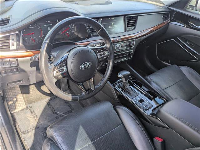 Used 2017 Kia Cadenza Technology image 10