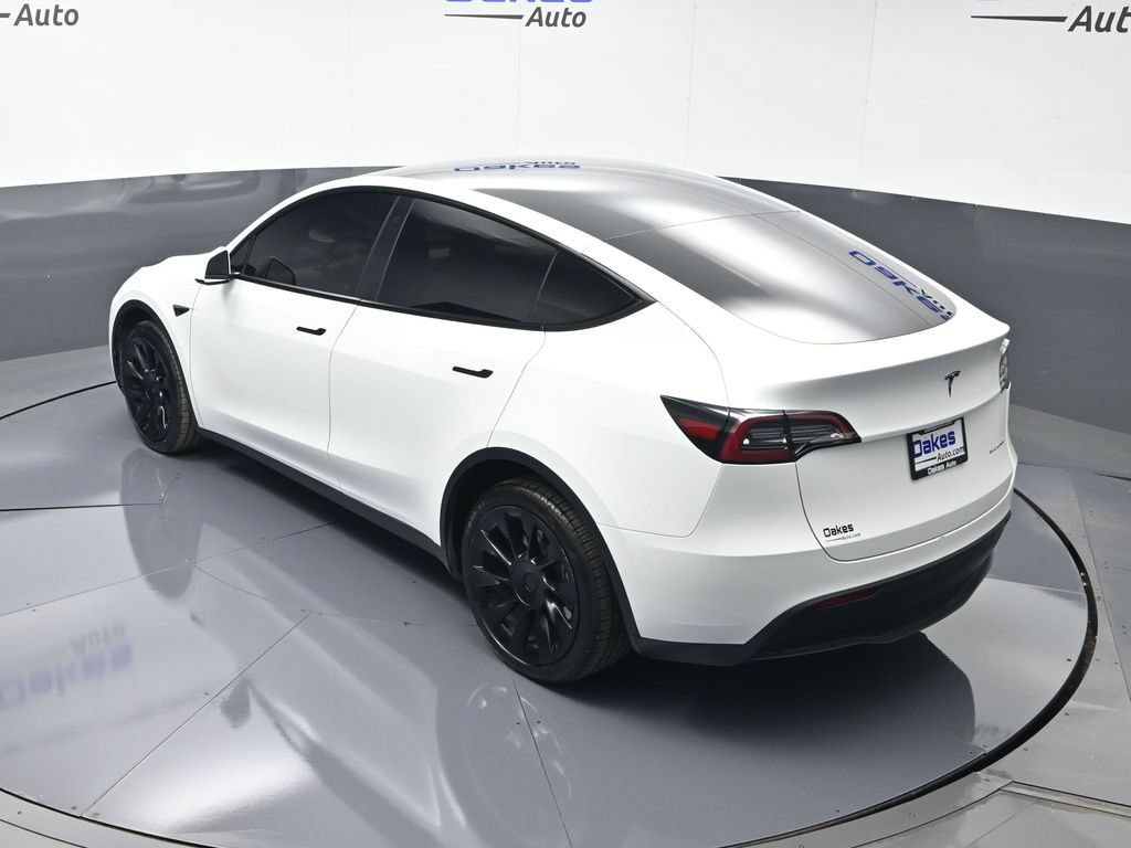 Used 2023 Tesla Model Y Long Range AWD/4WD image 47