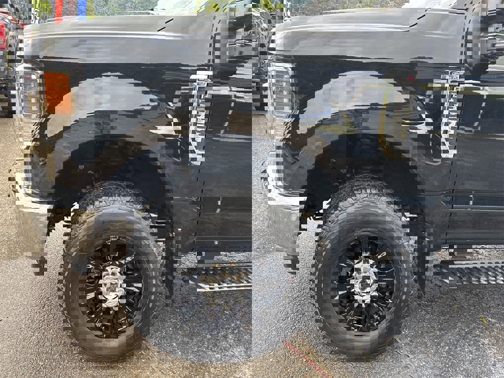 Used 2022 Ford F350 XL w/ STX Appearance Package image 9