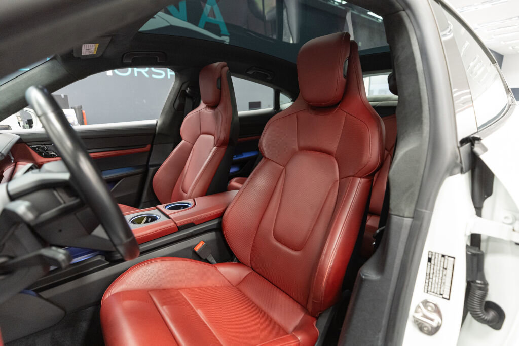 Used 2020 Porsche Taycan Turbo image 11