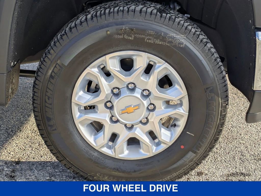 New 2026 Chevrolet Silverado 3500 LT w/ All Star Edition AWD/4WD image 10