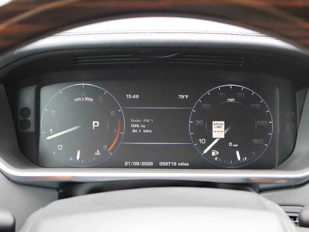 Used 2016 Land Rover Range Rover HSE AWD/4WD image 26