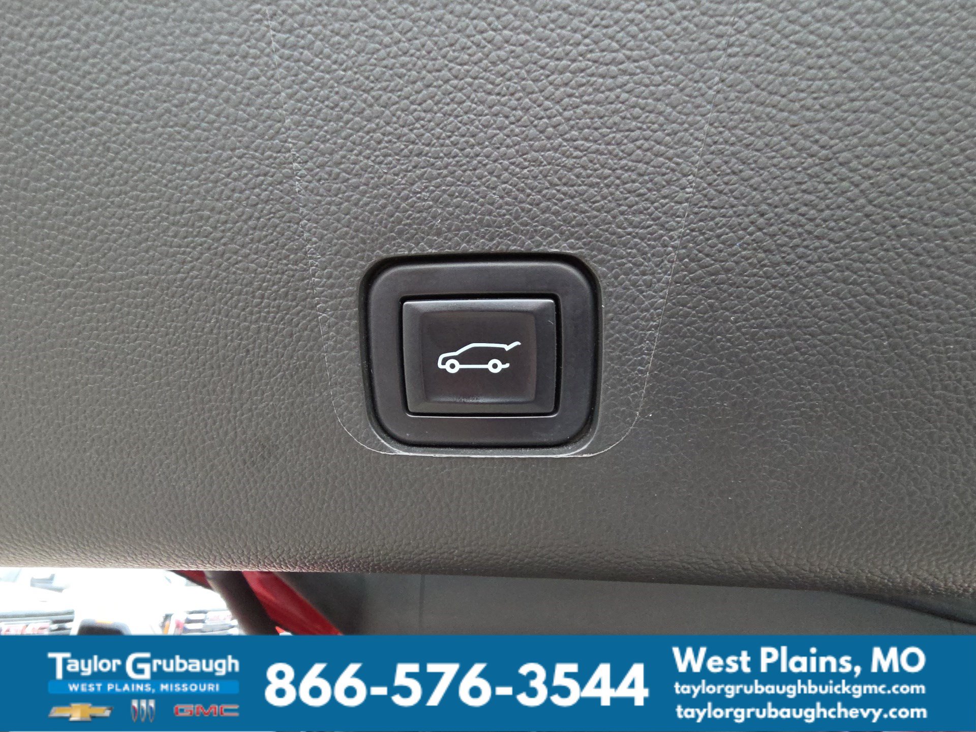 Certified 2023 Chevrolet Traverse LT AWD/4WD image 34