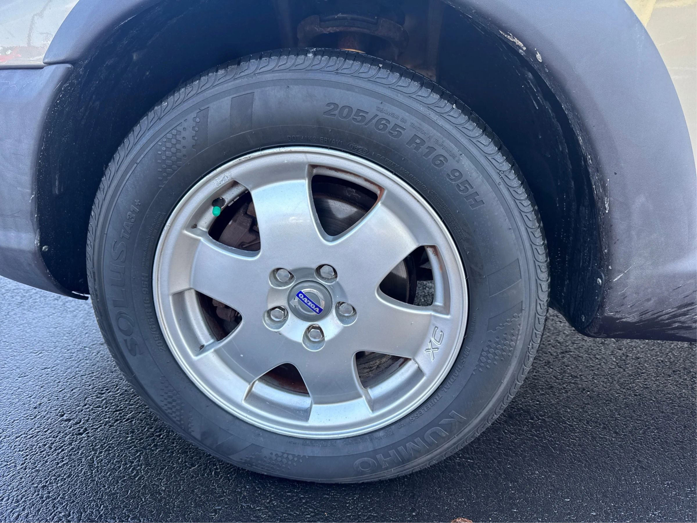 Used 2003 Volvo XC70 2.5T Wagon 4D image 22