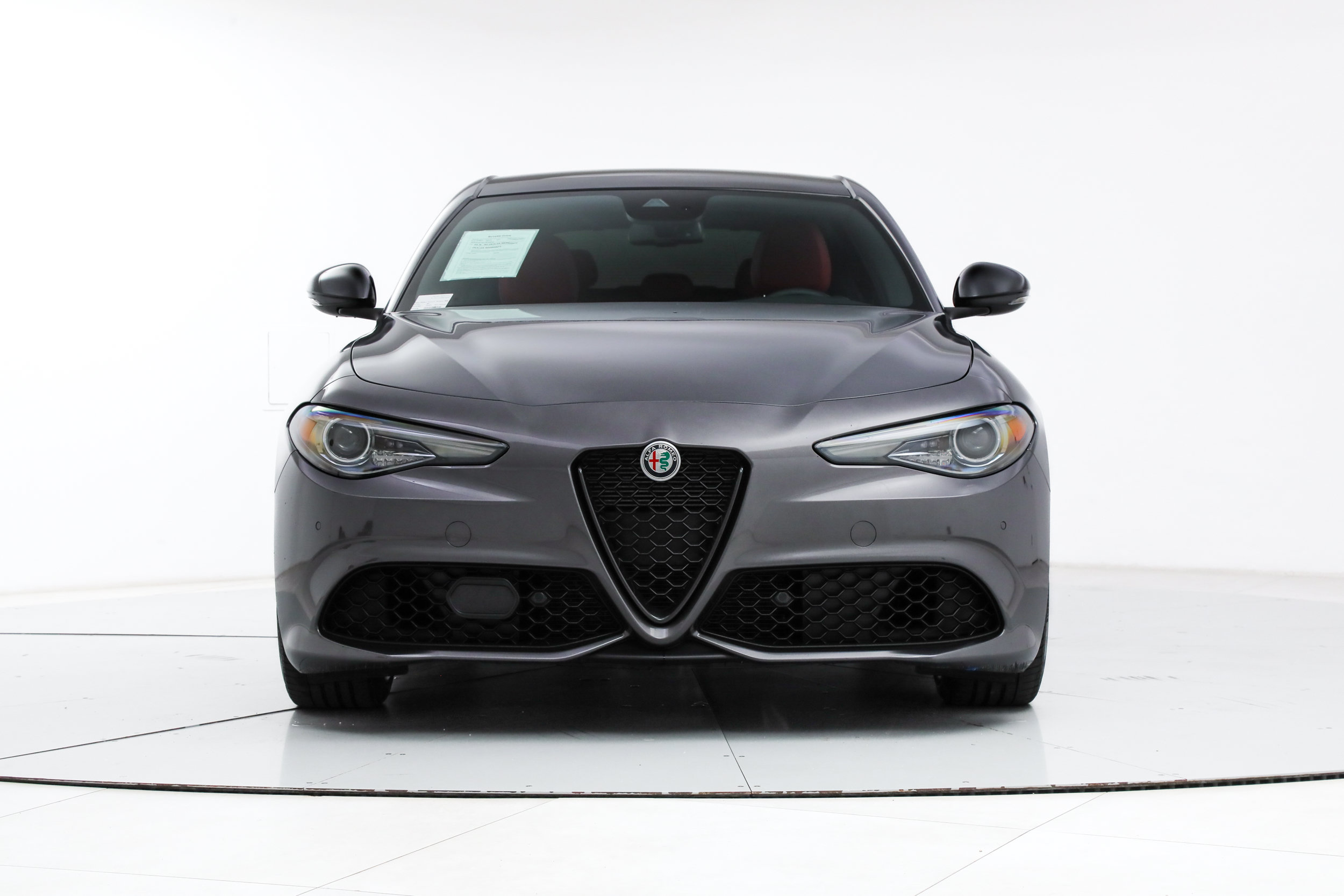 Used 2023 Alfa Romeo Giulia Veloce RWD image 8