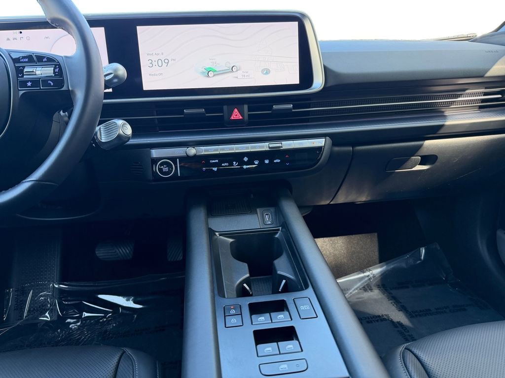 Used 2023 Hyundai Ioniq 6 SEL image 11