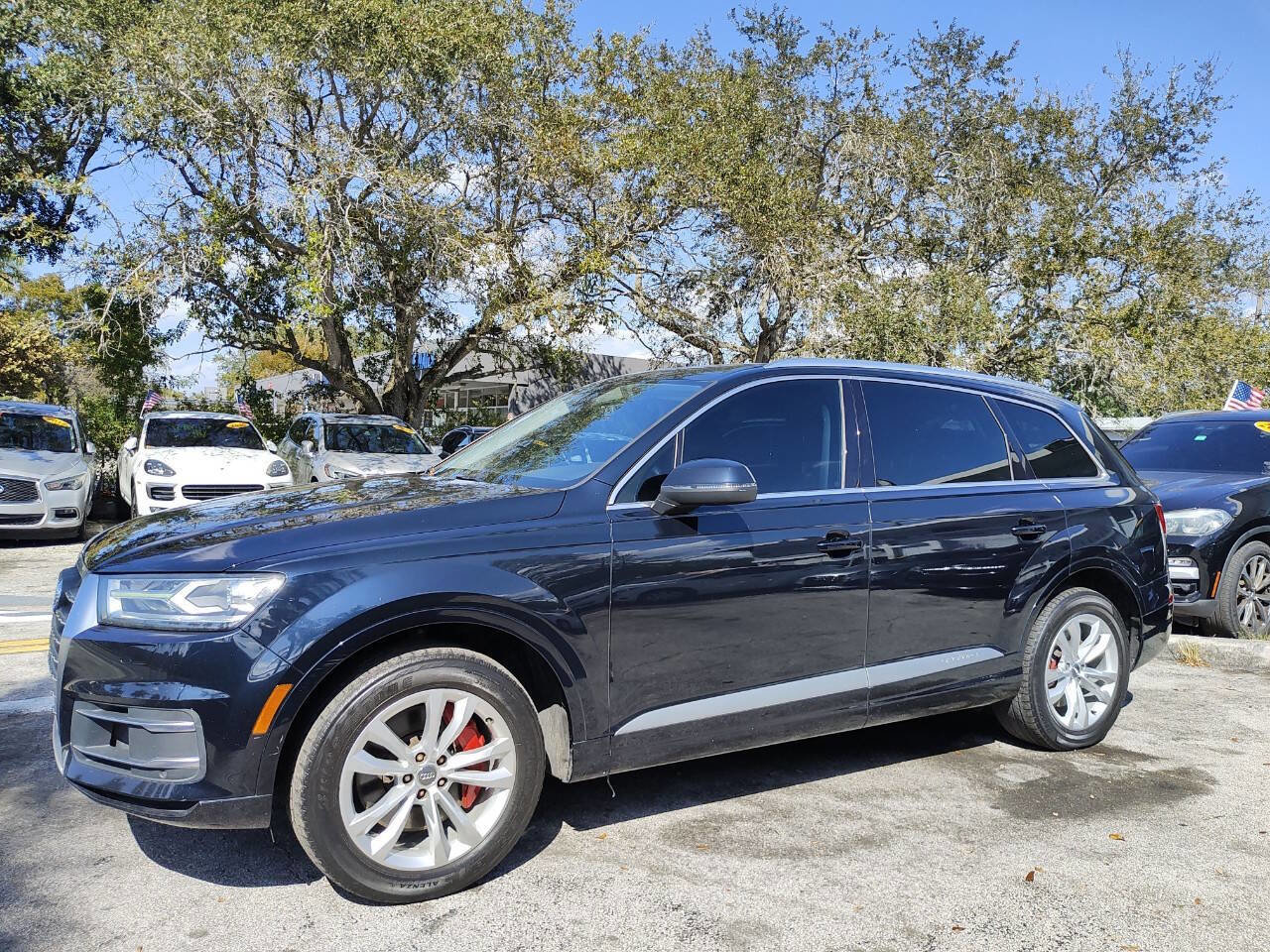 Used 2017 Audi Q7 3.0T Premium image 4