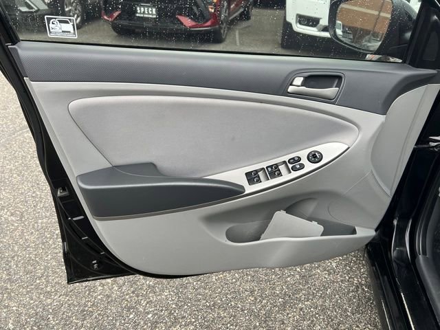 Used 2017 Hyundai Accent SE image 9