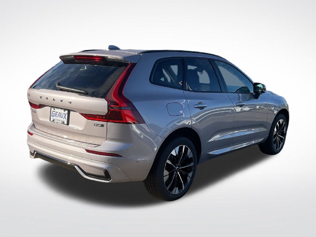 New 2026 Volvo XC60 B5 Plus w/ Protection Package Premier AWD/4WD image 8
