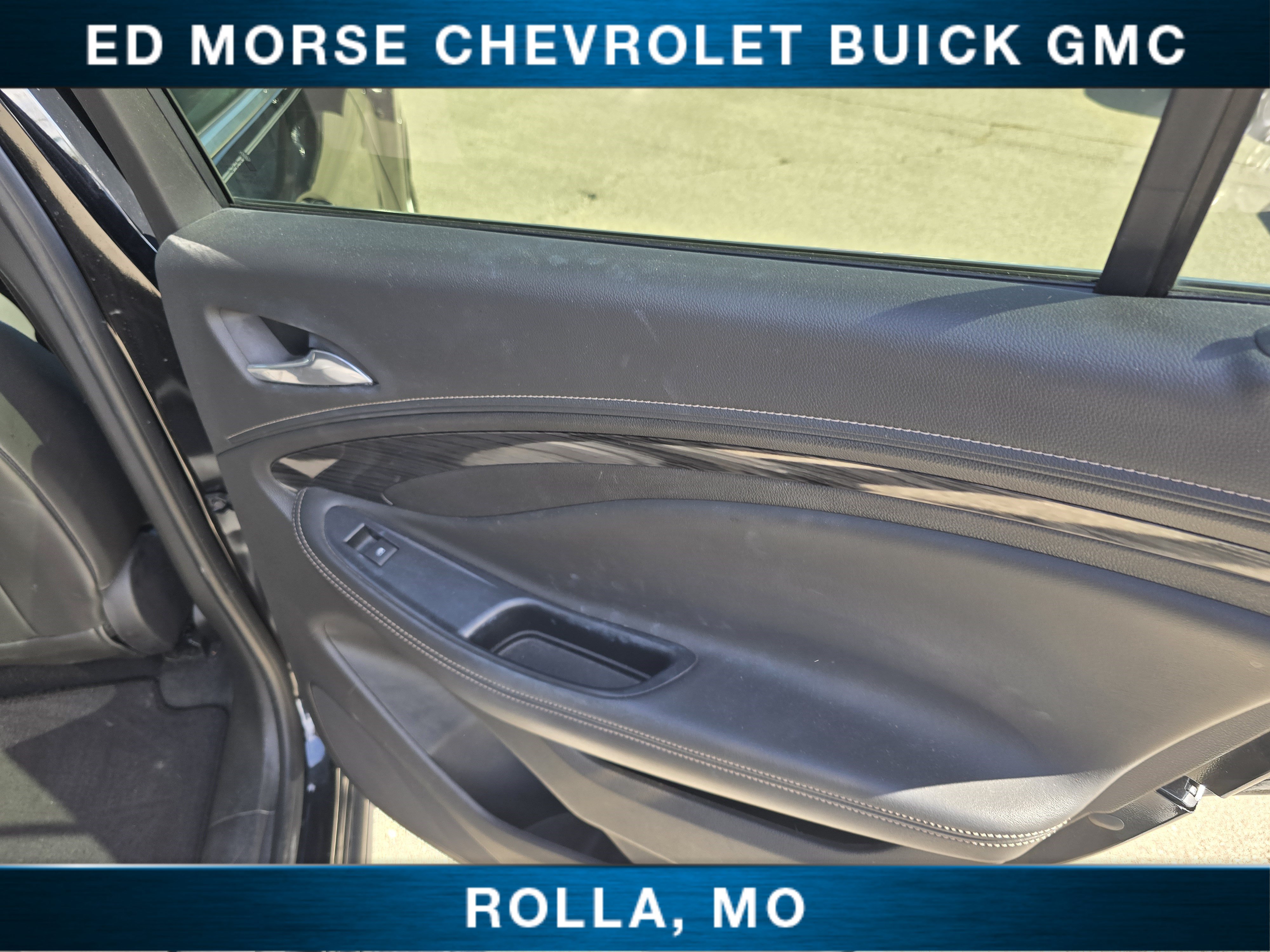Used 2016 Buick Envision Premium AWD/4WD image 23