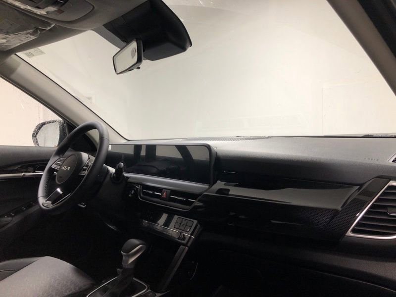 New 2026 Kia Seltos S image 13