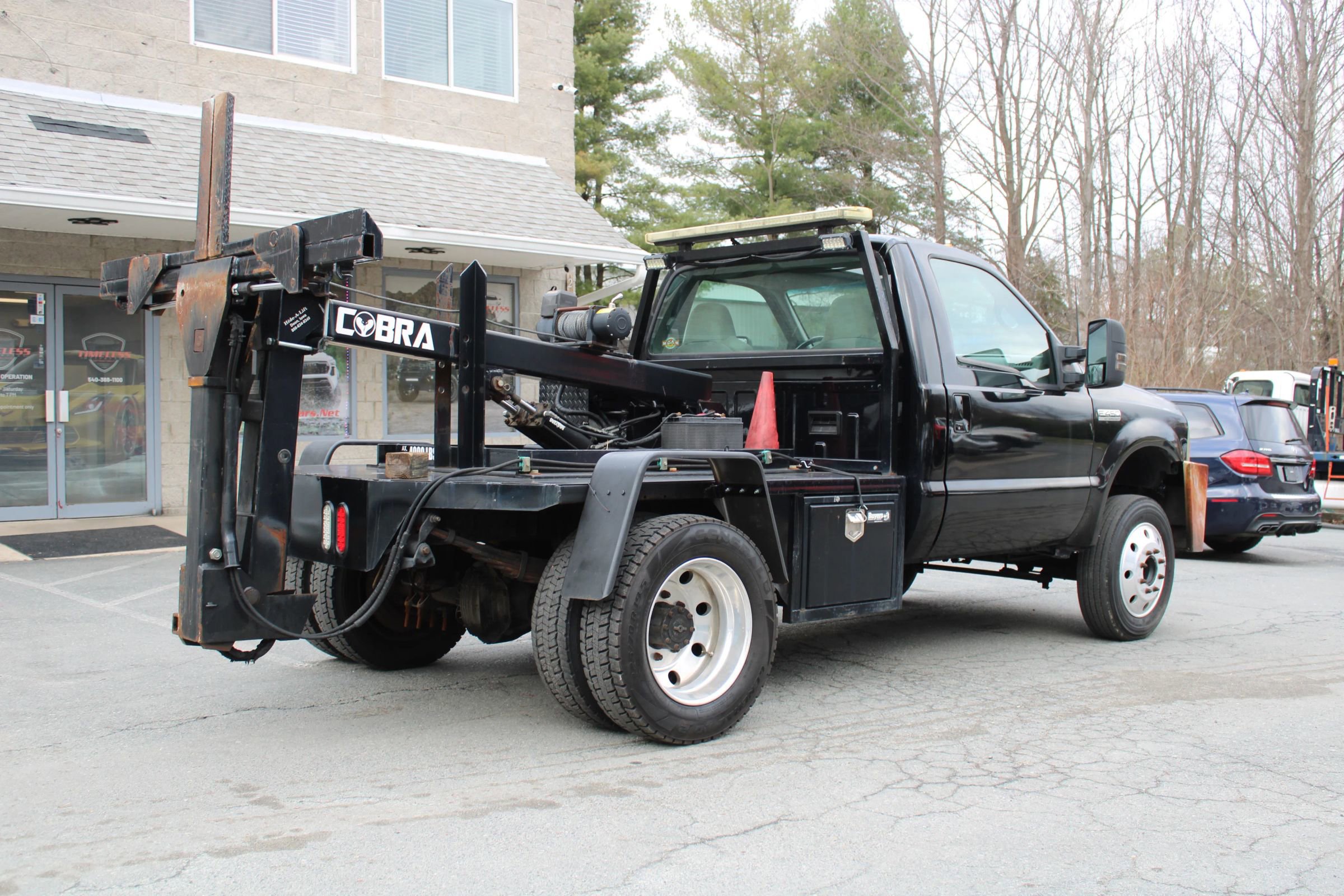 Used 1999 Ford F450 XLT RWD image 4