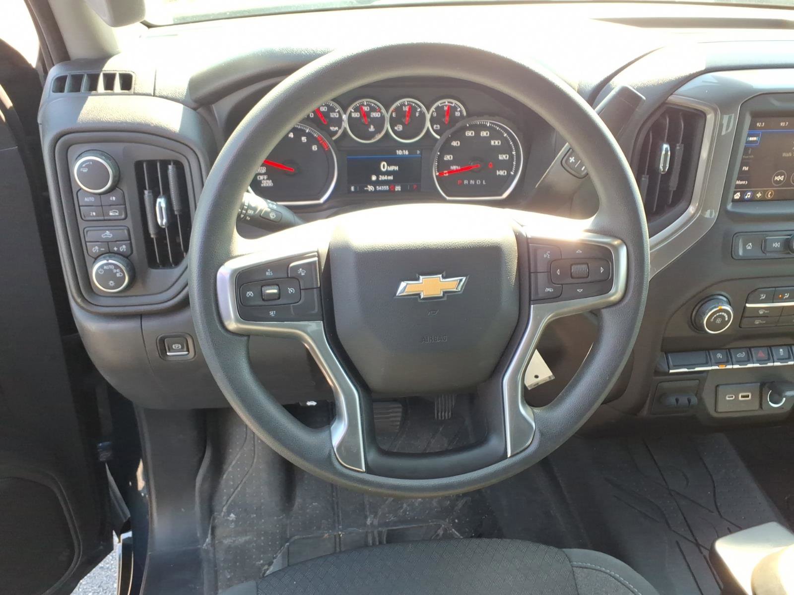 Used 2022 Chevrolet Silverado 1500 Custom w/ Safety Confidence Package image 8